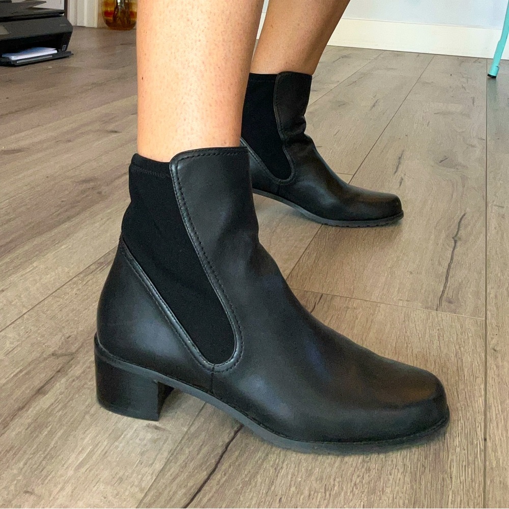 Stuart Weitzman Booties
